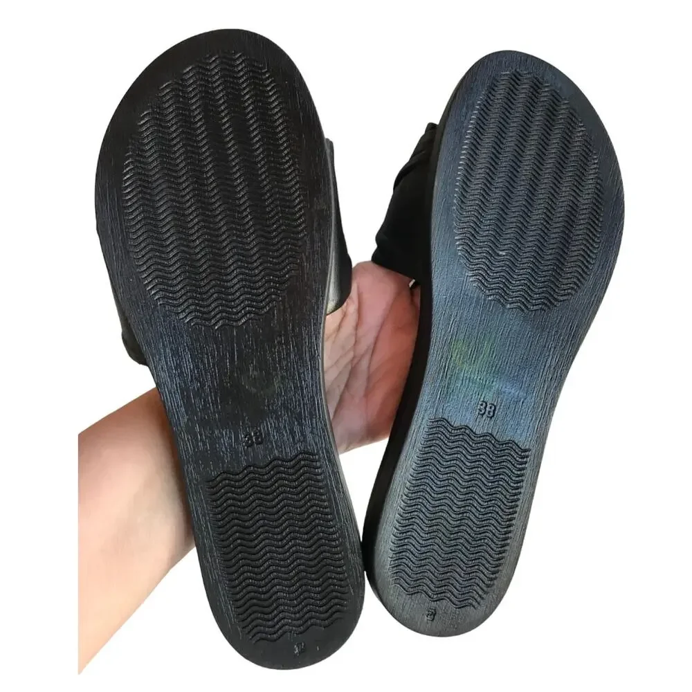 Unity in Diversity Black Diona Leather Decorative Tie Top Slides size 7.5